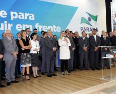 A governadora Cida Borghetti deu posse ao novo secretário da Fazenda de Estado do Paraná, José Luiz Bovo, durante cerimônia realizada na manhã desta segunda-feira (7) no Palácio Iguaçu, em Curitiba.