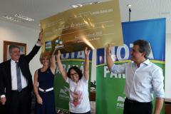 Governo entrega prêmio de R$ 1 milhão do Nota Paraná